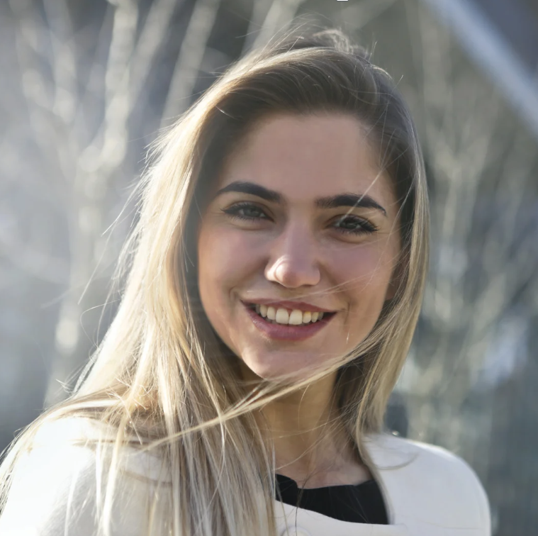 &nbsp;<strong>Laura M.</strong>